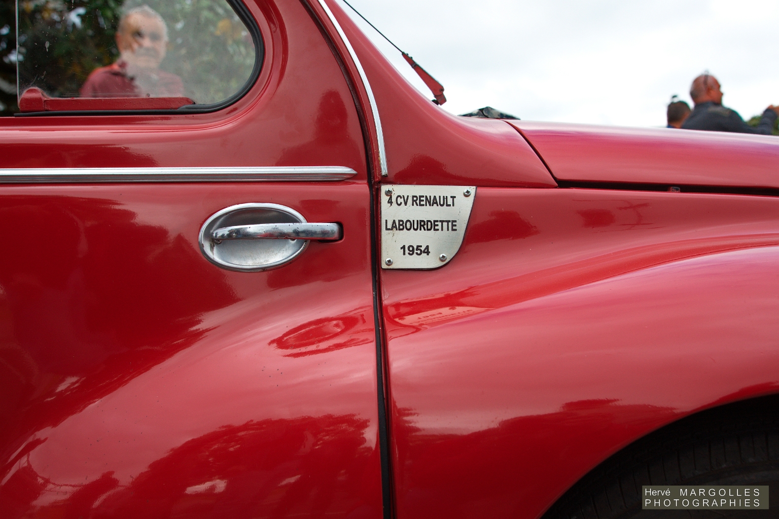 Renault 4 CV Cabriolet-04.jpg